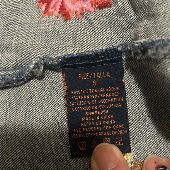 d. jeans Dark Blue Denim Vest with Floral Embroidery small - Picture 3 of 6